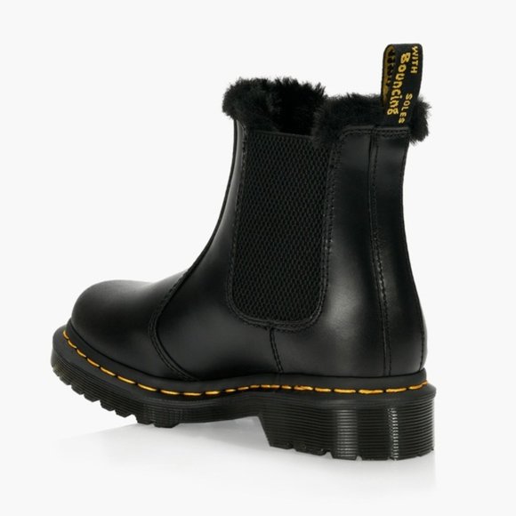 Dr. Martens Women's 2976 Leonore Faux Fur Chelsea Black size 6 - Picture 2 of 13